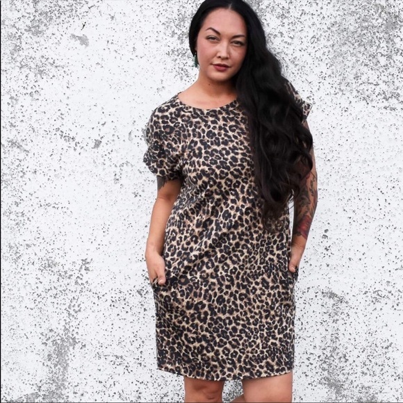 Leopard T-shirt Dress - Picture 3 of 4